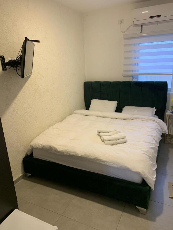Gk Apartment Harmony Bat Yam Luaran gambar