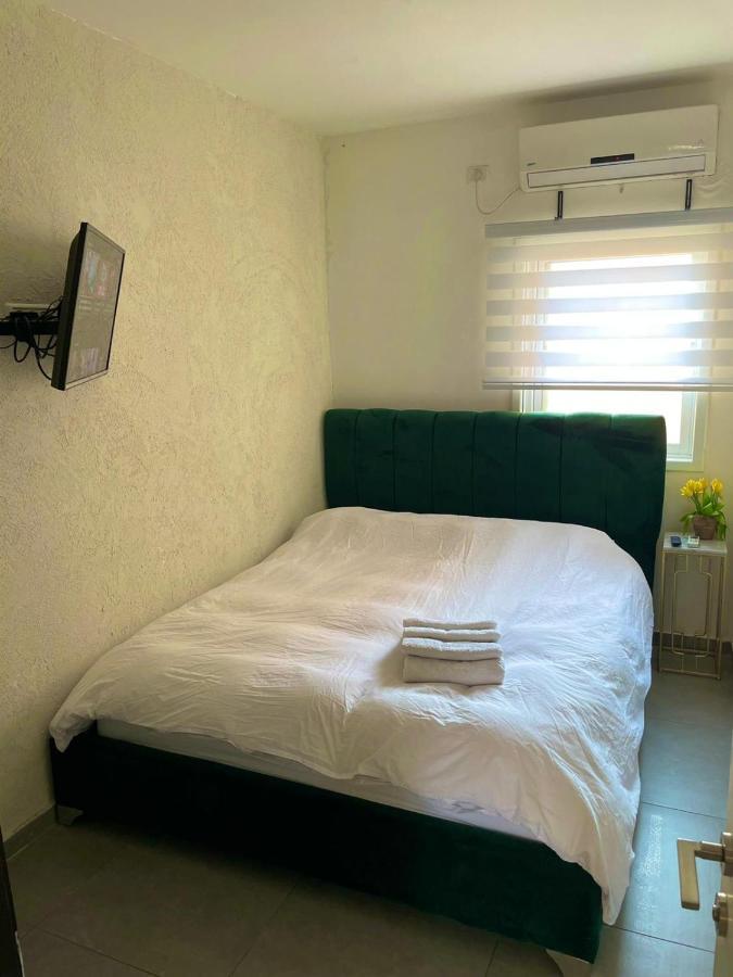 Gk Apartment Harmony Bat Yam Luaran gambar