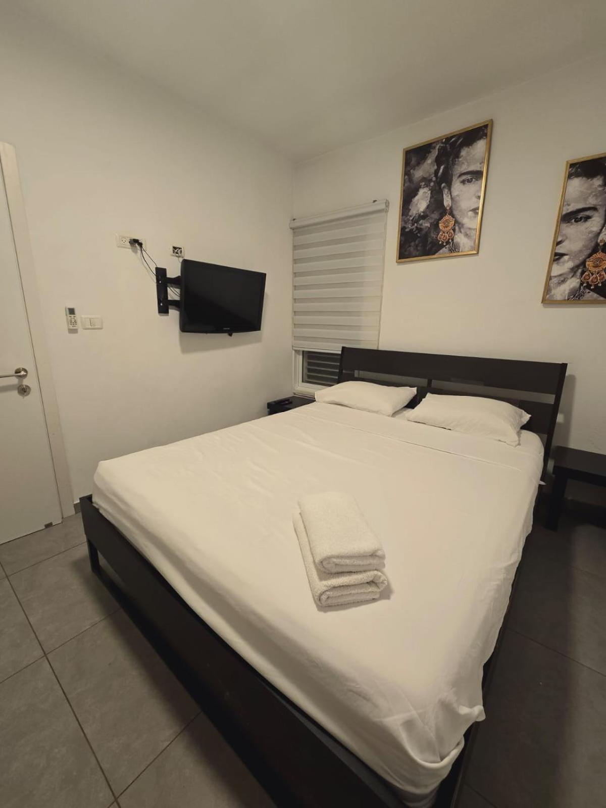 Gk Apartment Harmony Bat Yam Luaran gambar