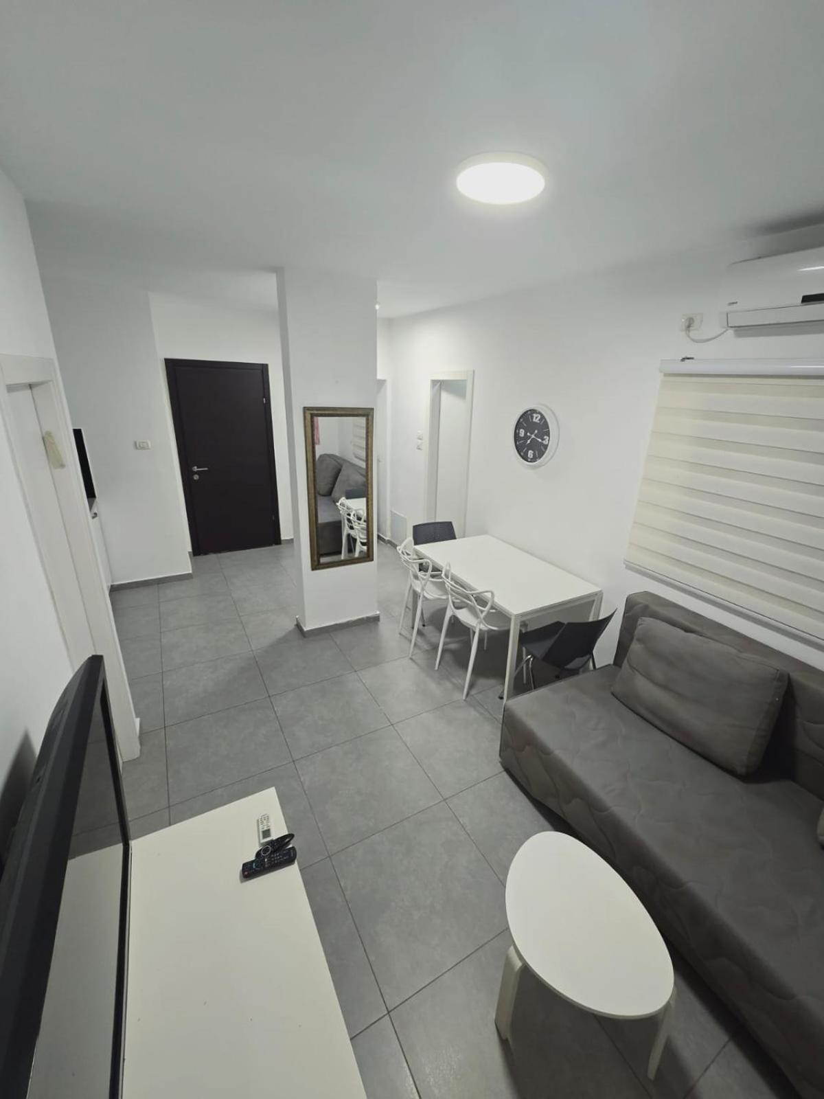 Gk Apartment Harmony Bat Yam Luaran gambar